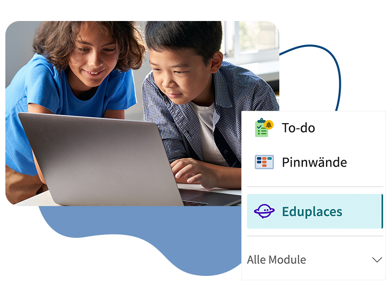 Zwei Schüler sitzen vor einem Laptop. Daneben ist Eduplaces in der IServ-Navigation zu sehen.